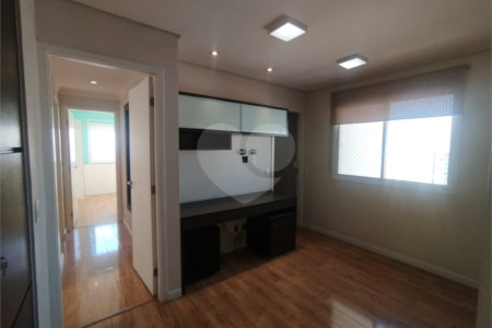 Apartamento à venda com 3 quartos, sendo 1 suíte,  no Centro, São Bernardo do Campo, SP