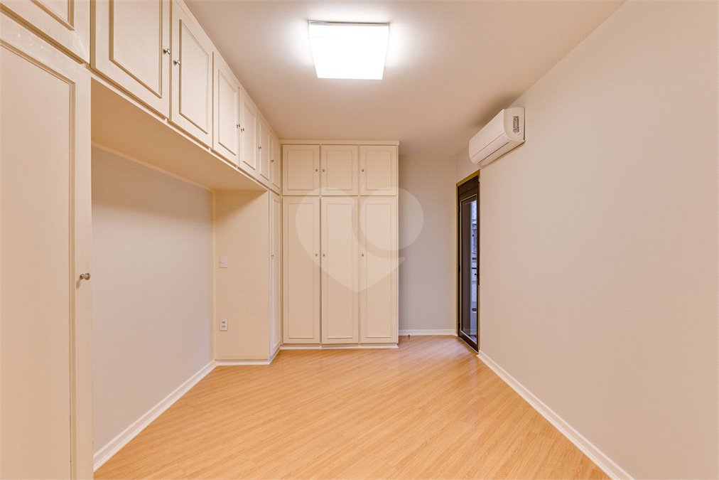 Apartamento à venda com 3 suítes em Granja Julieta, São Paulo, SP