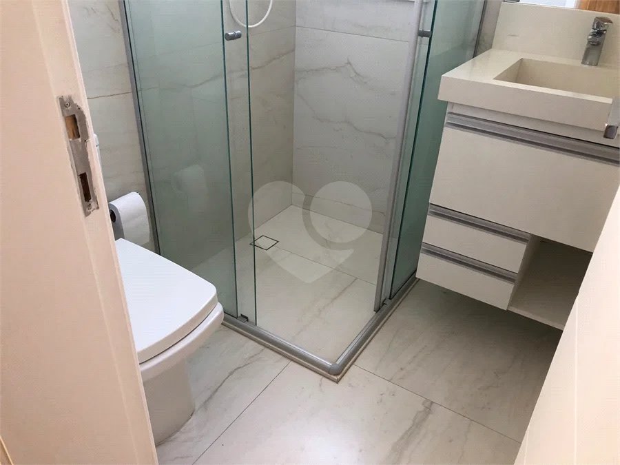 Lindo Apartamento com Varanda integrada
