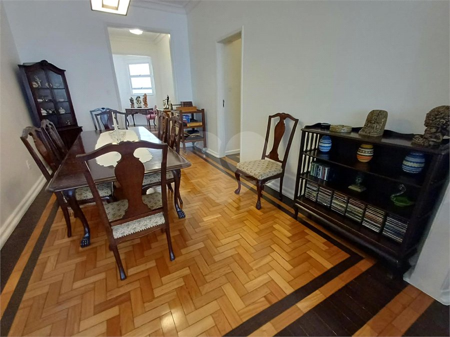 Apartamento à venda com 3 quartos, sendo 1 suíte, em Copacabana, Rio de Janeiro, RJ
