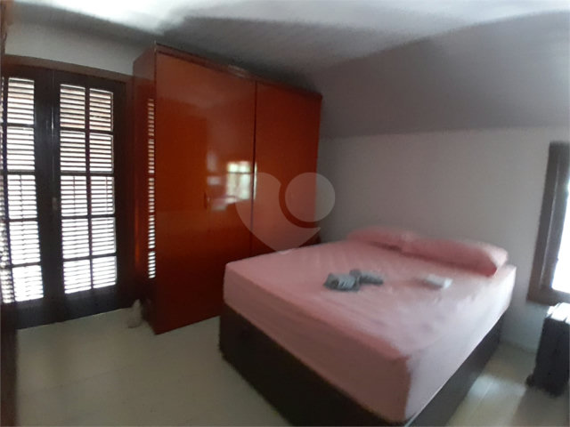 Casa à venda com 3 quartos, sendo 2 suítes,  no condomínio Alpes da Cantareira, Mairiporã - SP