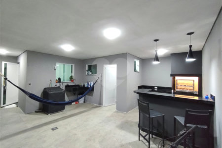 Casa à venda com 3 quartos, sendo 1 suíte,  em Residencial Colinas, Mogi das Cruzes, SP
