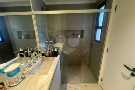 Apartamento à venda com 3 suítes em Indianópolis, São Paulo, SP