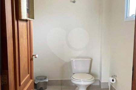 Casa à venda com 2 suítes no condomínio Residencial Vale das Laranjeiras, Indaiatuba - SP