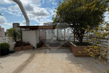 Triplex à venda com 4 suítes em Santa Teresinha, São Paulo, SP