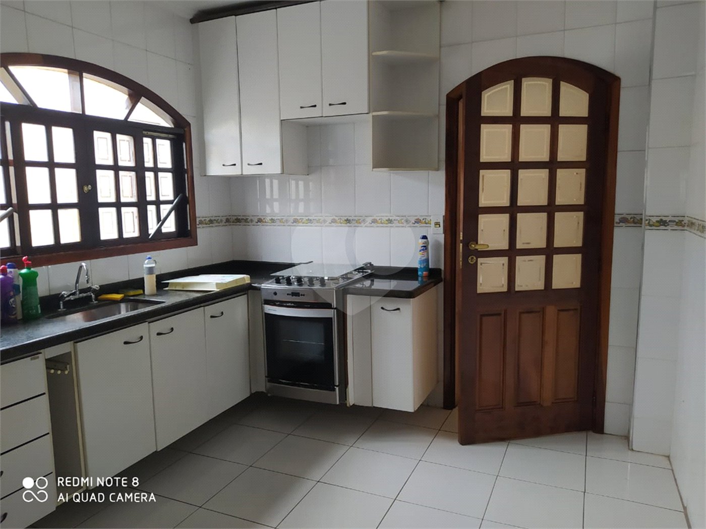 Sobrado à venda com 3 quartos, sendo 1 suíte,  em Vila Urupês, Suzano, SP
