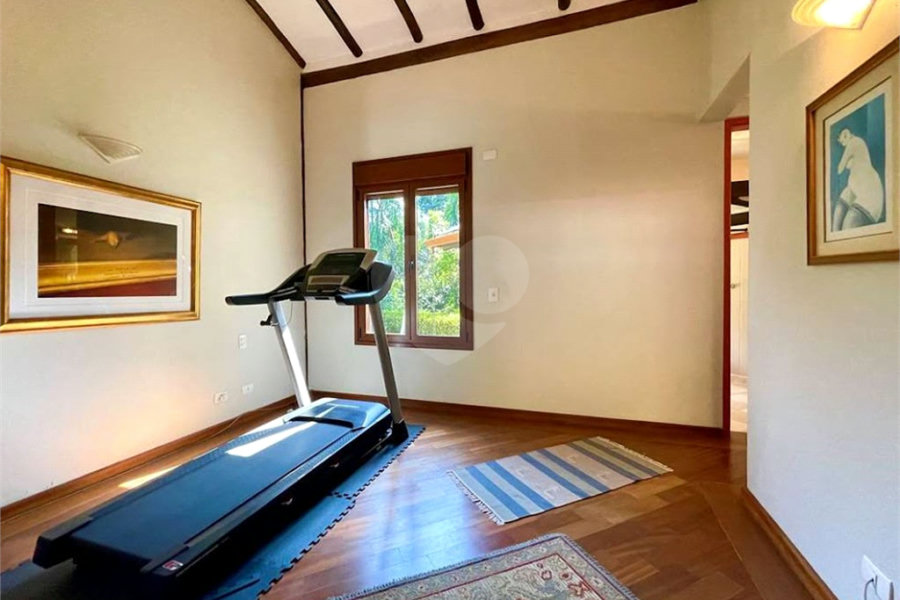 Casa à venda com 4 suítes no condomínio Jardim Mediterrâneo, Cotia - SP