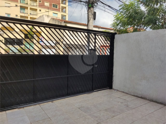 Sobrado à venda ou para alugar com 4 quartos, sendo 2 suítes,  em Santana, São Paulo, SP