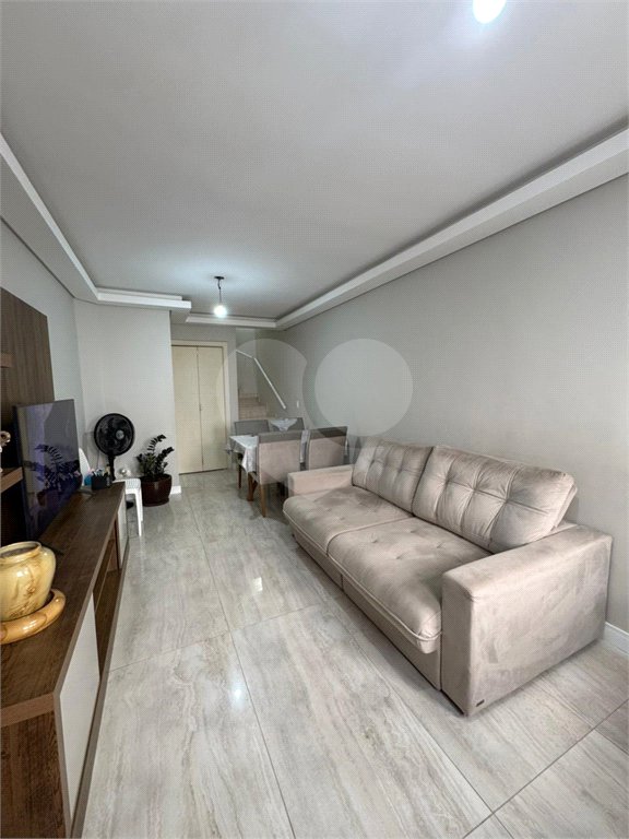 Casa à venda com 3 quartos, sendo 1 suíte, no condomínio Villagio Staluccia, São Paulo - SP