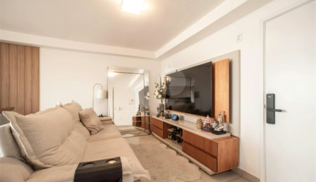 Apartamento à venda com 2 quartos, sendo 1 suíte,  em Mirandópolis, São Paulo, SP