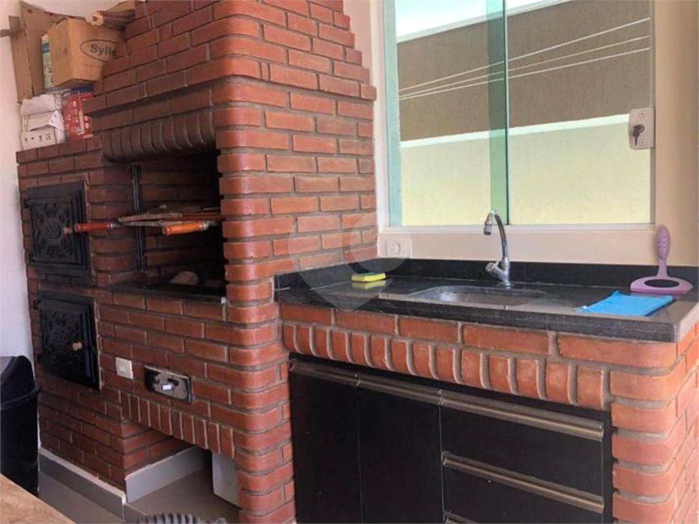 Casa à venda com 4 quartos, sendo 2 suítes, no condomínio Terras de São Francisco, Vinhedo - SP
