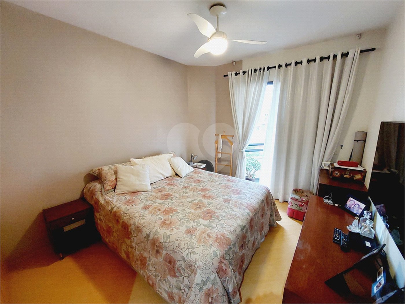 Apartamento à venda com 3 quartos, sendo 1 suíte, em Alto da Lapa, São Paulo, SP