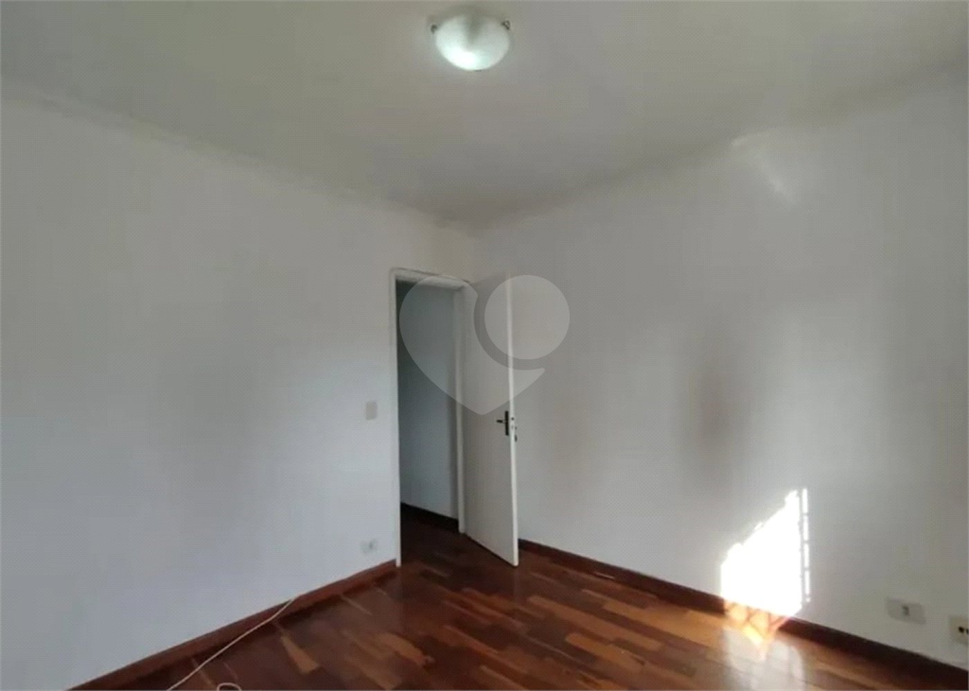 Sobrado à venda com 3 quartos, sendo 1 suíte, em Jardim Ester, São Paulo, SP
