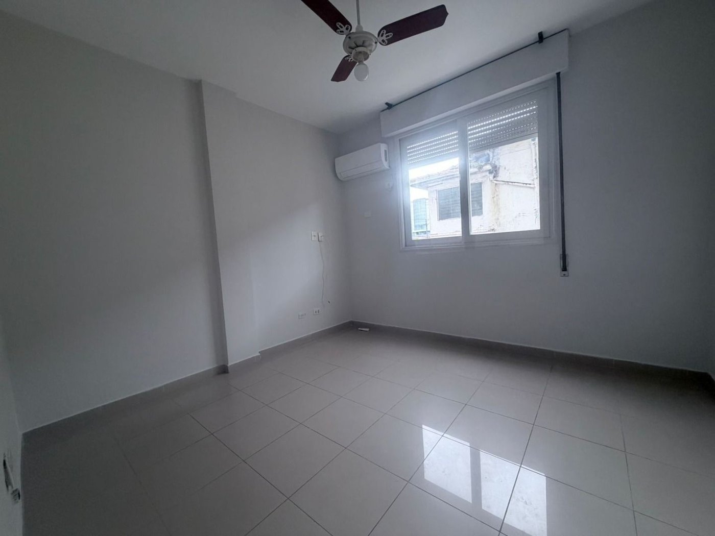 Apartamento com 2 dormitórios à venda, 130 m² por R$ 670.000,00 - Boqueirão - Santos/SP