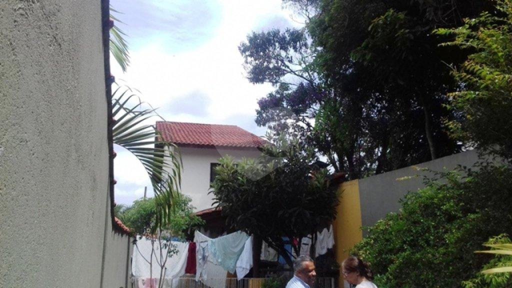 Sobrado à venda com 3 quartos, sendo 1 suíte, em Tremembé, São Paulo, SP