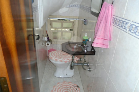 Sobrado à venda com 3 quartos, sendo 1 suíte,  em Santo Amaro, São Paulo, SP