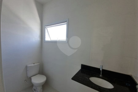Casa à venda com 3 quartos, sendo 1 suíte, no condomínio Residencial Américo Figueiredo, Sorocaba - SP