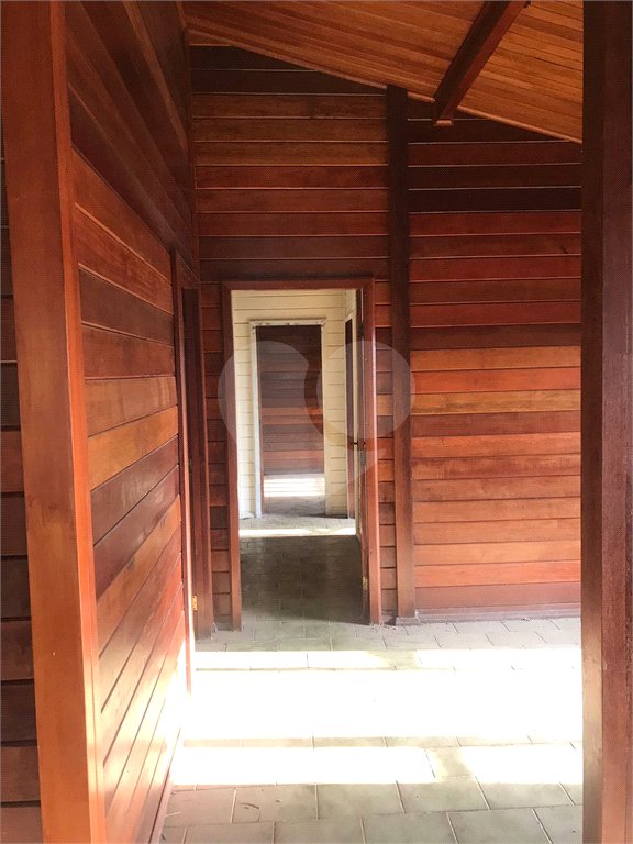 Casa à venda com 3 quartos, sendo 1 suíte, no condomínio Zuleika Jabour, Salto - SP