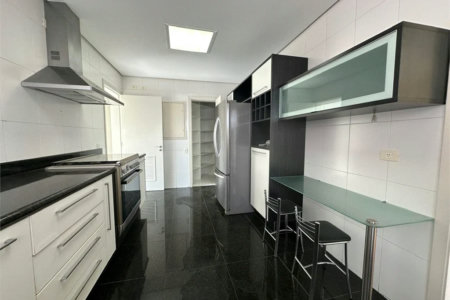 Apartamento para alugar com 4 suítes em Jardim Fonte do Morumbi, São Paulo, SP
