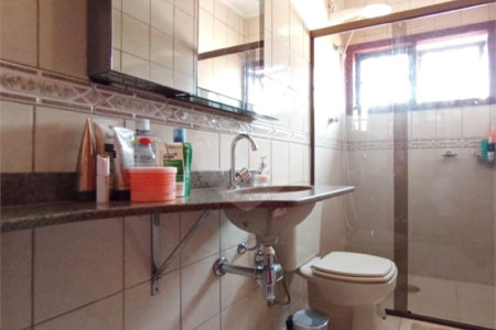 Casa à venda com 5 quartos, sendo 1 suíte, no condomínio Constantino Mattucci, Sorocaba - SP