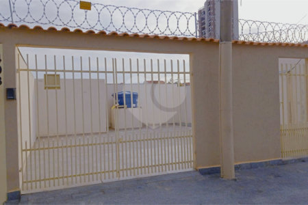 Casa à venda com 2 quartos, sendo 1 suíte, em Vila Haro, Sorocaba, SP