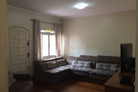 Casa à venda com 3 quartos, sendo 1 suíte, em Jardim Trussardi, São Paulo, SP