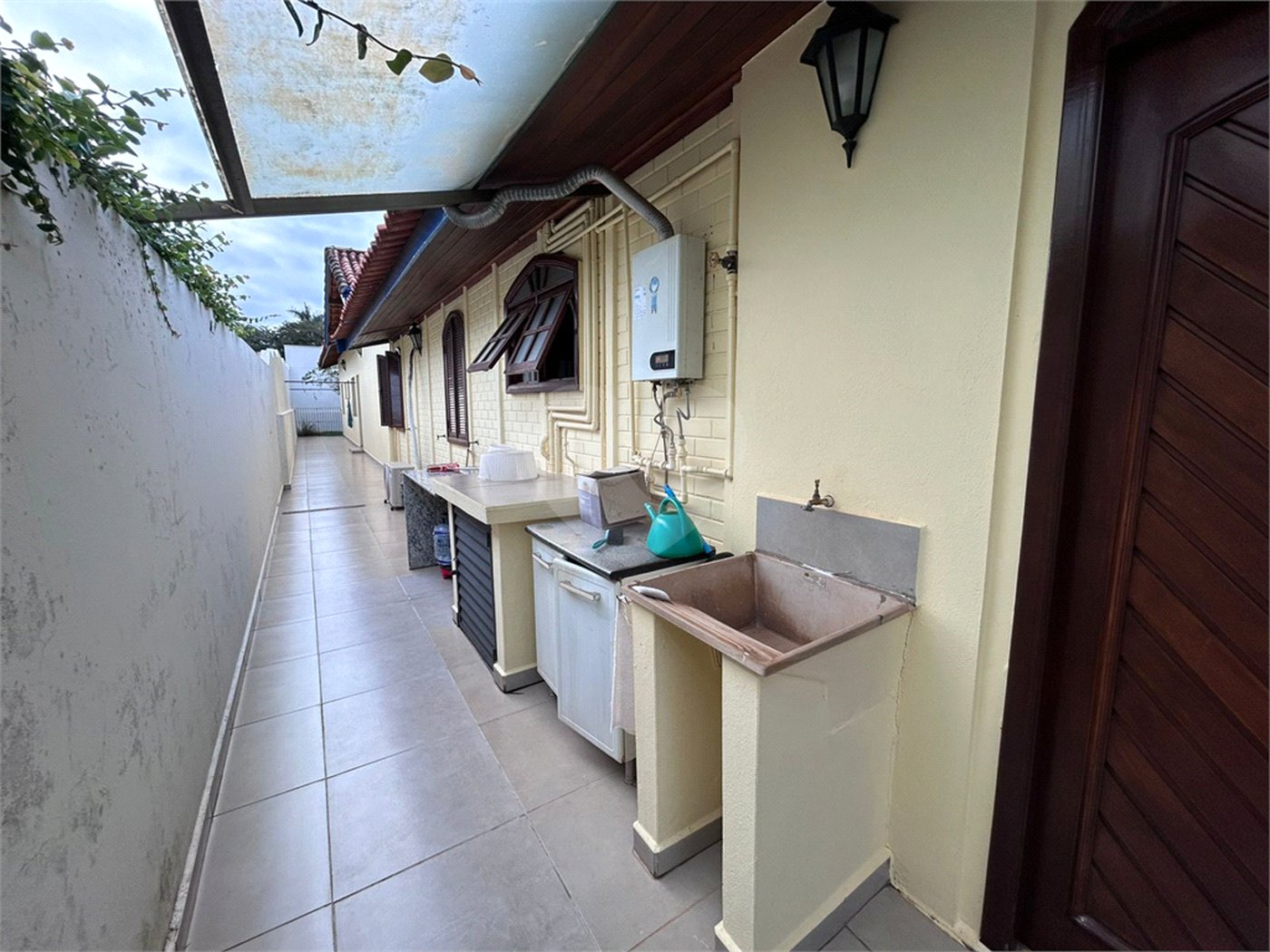 Casa à venda com 5 quartos, sendo 2 suítes, em Parque Residencial Colina das Estrelas, Tatuí, SP