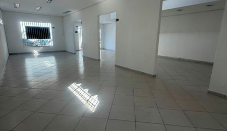 Salão Comercial para alugar no Centro, Vinhedo, SP
