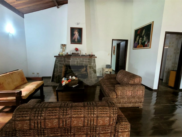 Casa Térrea à venda com 4 quartos, sendo 1 suíte,  em Serra da Cantareira, Mairiporã, SP