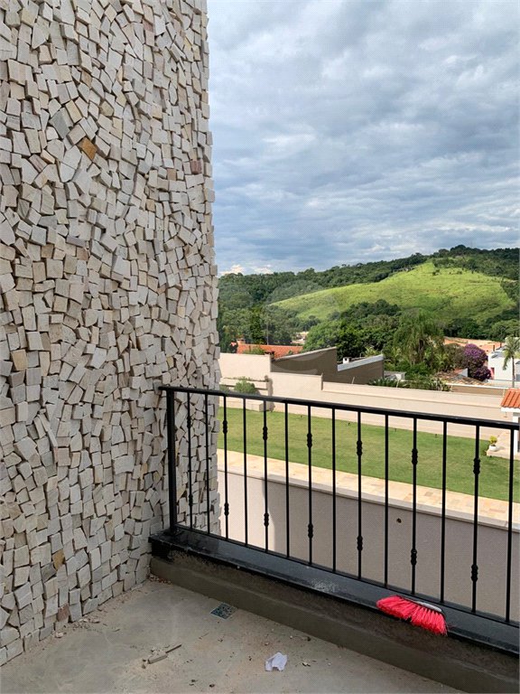 Casa à venda com 3 suítes no condomínio Residencial Celina, Atibaia - SP