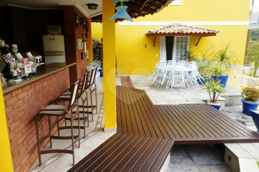 Casa à venda com 3 suítes no condomínio Itatinga I, São Paulo - SP