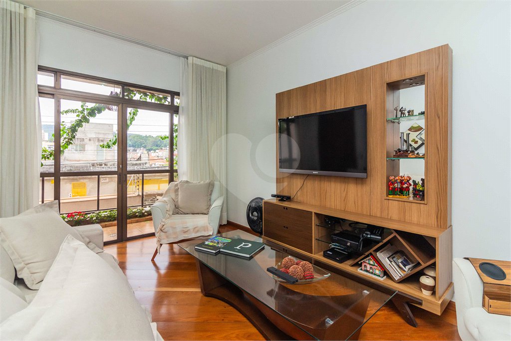 Casa à venda com 3 quartos, sendo 1 suíte, em Horto Florestal, São Paulo, SP