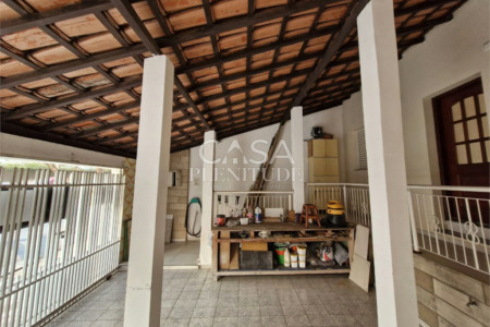 Casa à venda com 2 quartos, sendo 1 suíte,  em Jardim Saira, Sorocaba, SP