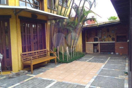 Casa à venda ou para alugar com 4 quartos, sendo 3 suítes, em Lapa, São Paulo, SP
