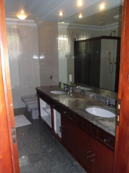 Apartamento à venda com 4 suítes em Real Parque, São Paulo, SP