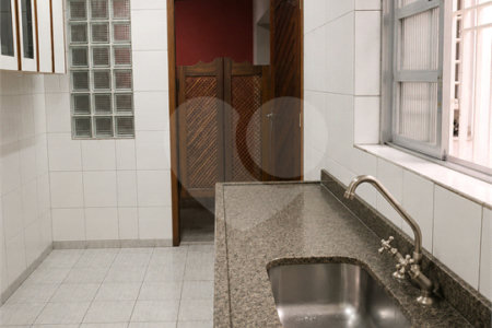 Casa à venda com 4 quartos, sendo 2 suítes,  em Jardim Bela Vista, Santo André, SP