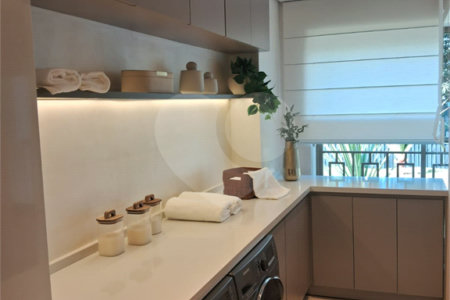 Apartamento à venda com 3 quartos, sendo 2 suítes, em Vila Mariana, São Paulo, SP