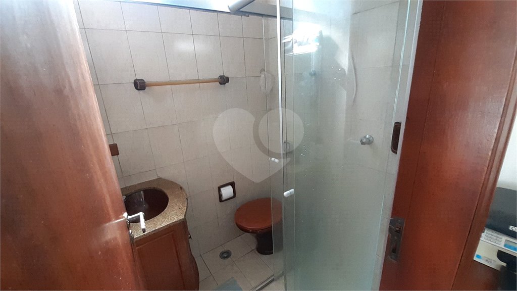 Sobrado à venda com 4 quartos, sendo 1 suíte,  em Planalto Paulista, São Paulo, SP