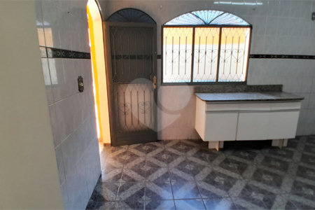 Casa à venda com 3 quartos, sendo 1 suíte, em Campo Grande, Rio de Janeiro, RJ