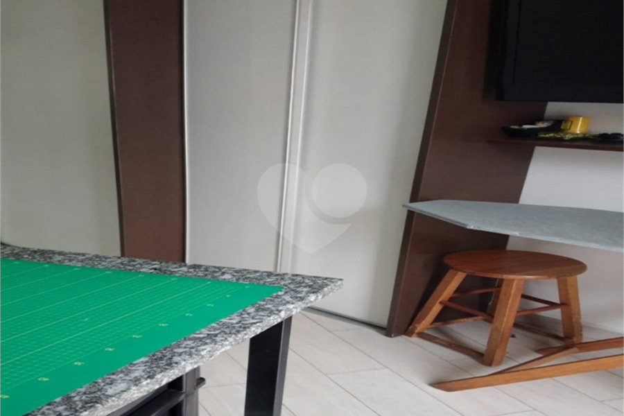 Casa à venda com 3 quartos, sendo 2 suítes, no condomínio Villa's Residencial, São Paulo - SP