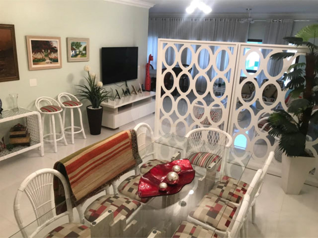 Apartamento à venda com 3 suítes em Enseada, Guarujá, SP