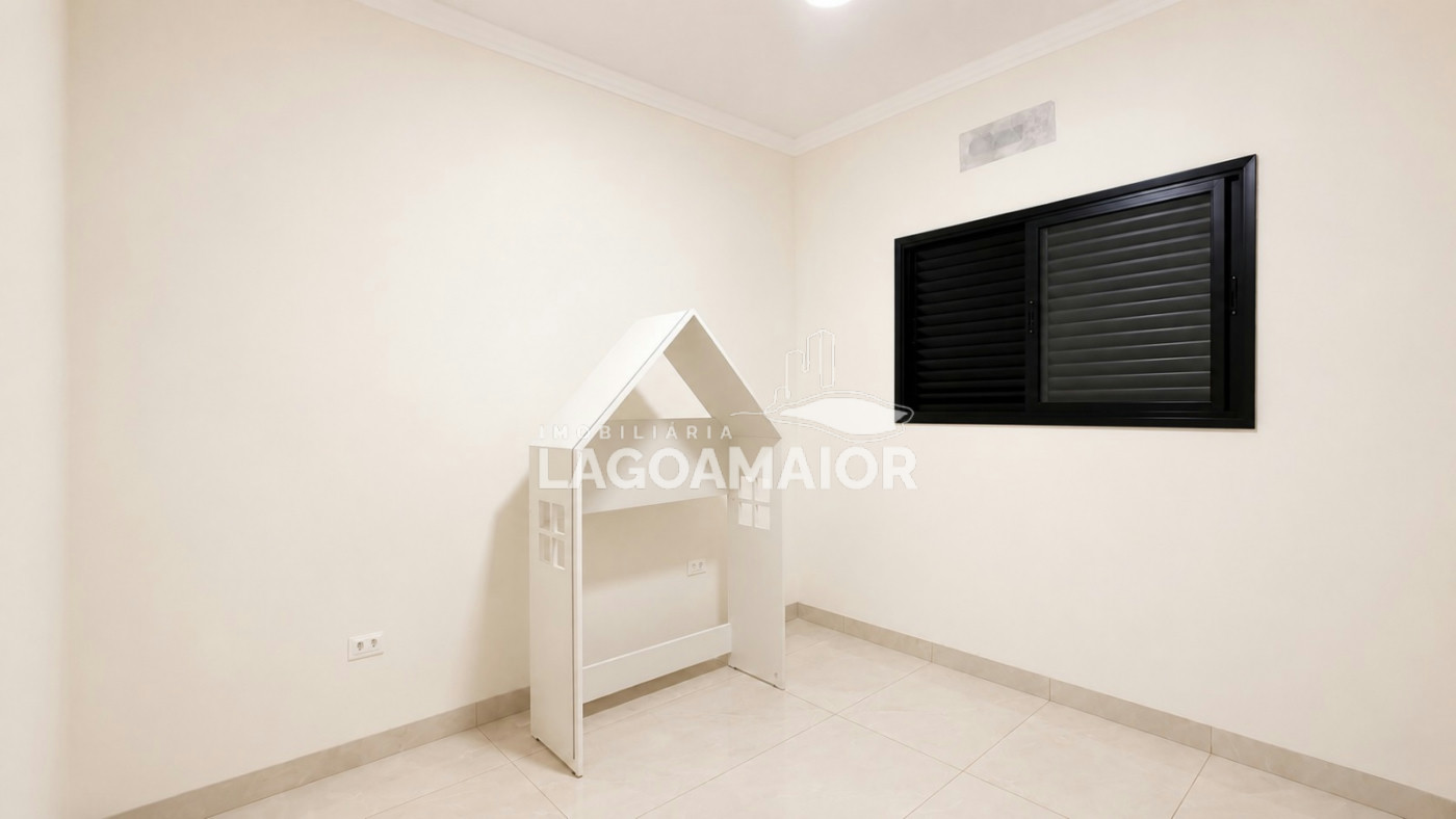 Casa à venda com 3 quartos, sendo 3 suítes, no condomínio Residencial Costa Leste, Três Lagoas - MS