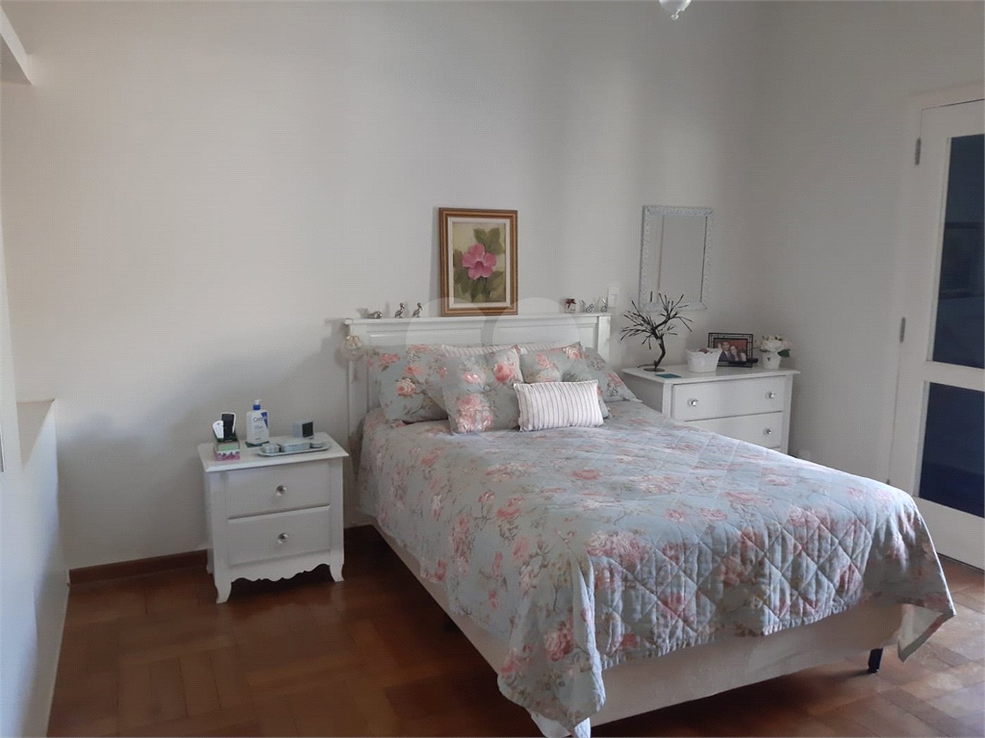 Casa à venda com 4 suítes no condomínio São Joaquim, Vinhedo - SP