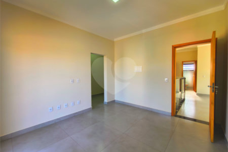 Casa à venda com 3 quartos, sendo 1 suíte, no condomínio Terras de São Francisco, Sorocaba - SP