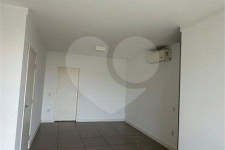 Apartamento à venda com 3 quartos em Vila Almeida, Indaiatuba, SP