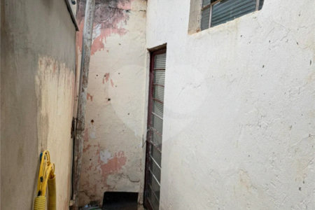 Casa à venda com 2 quartos no Centro, Araraquara, SP