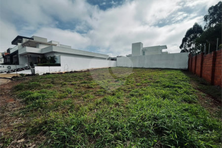 Terreno à venda no condomínio Residencial Golden Ville, Itapetininga - SP