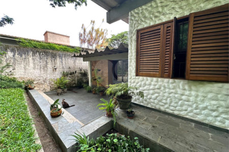 Casa à venda com 3 quartos, sendo 1 suíte, em Jardim Marajoara, São Paulo, SP