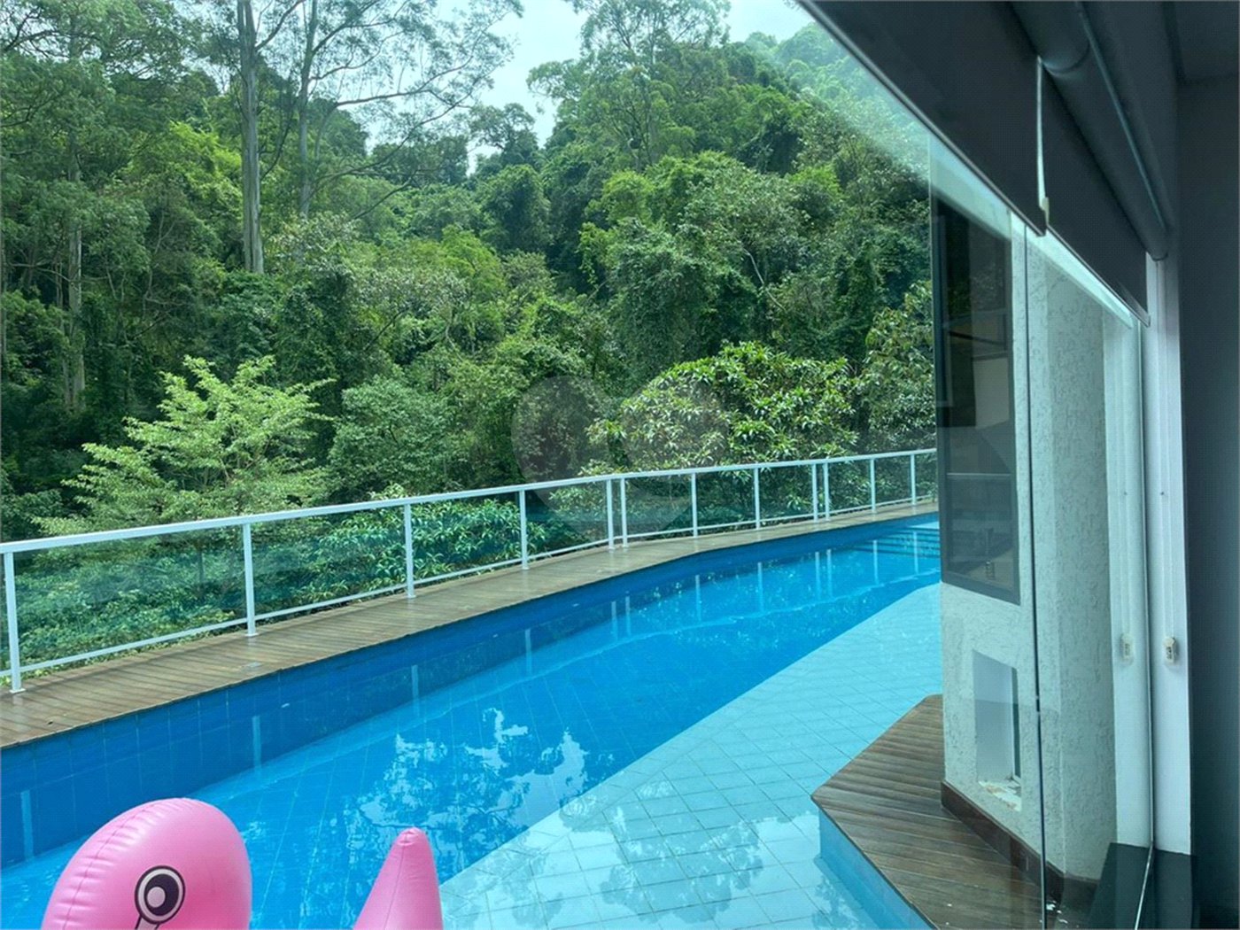 Casa à venda com 3 quartos, sendo 2 suítes, no condomínio : Conjunto Residencial Itaguaçu, São Paulo - SP