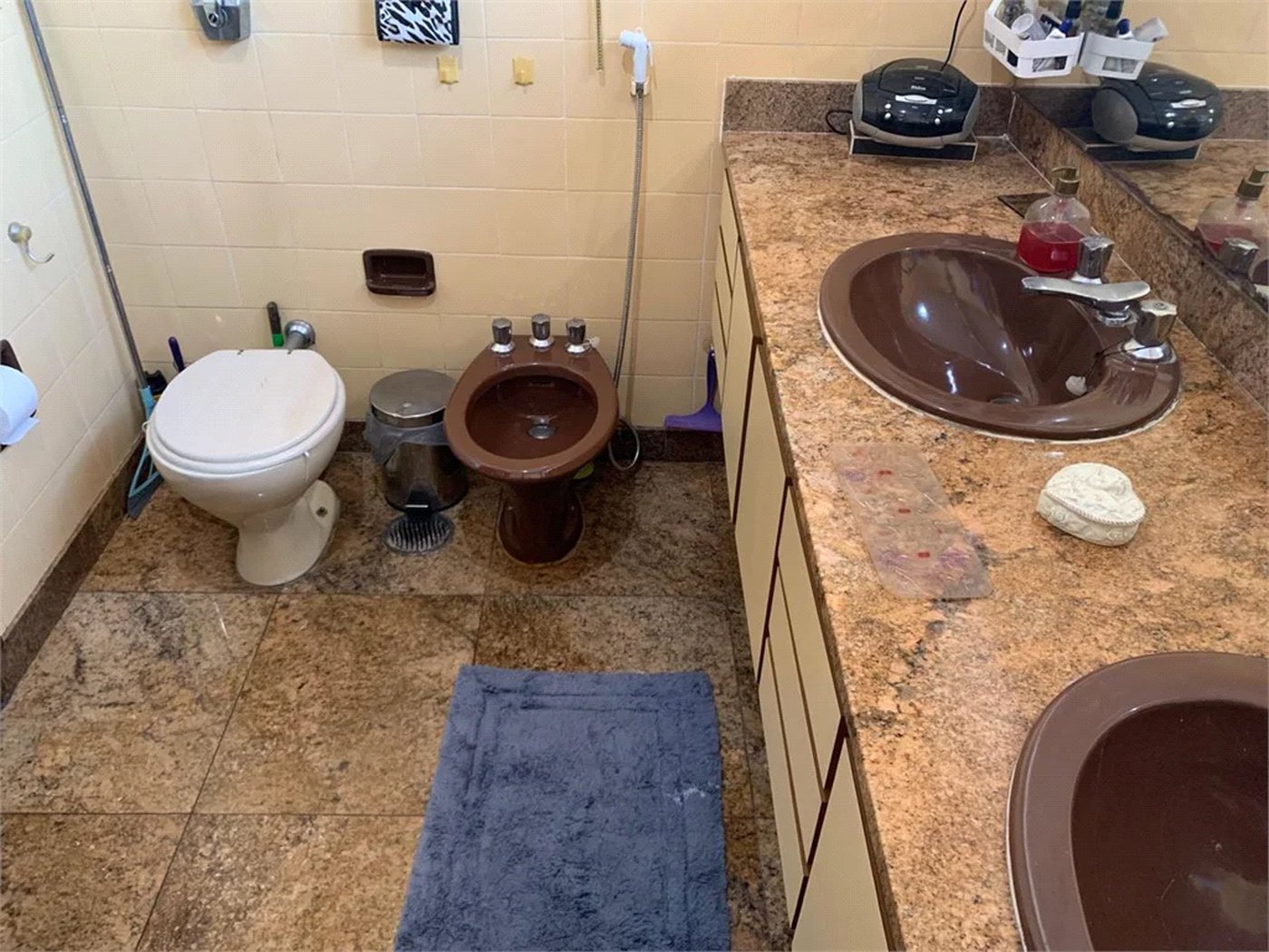 Casa à venda com 4 quartos, sendo 2 suítes, em Vila São Francisco, São Paulo, SP